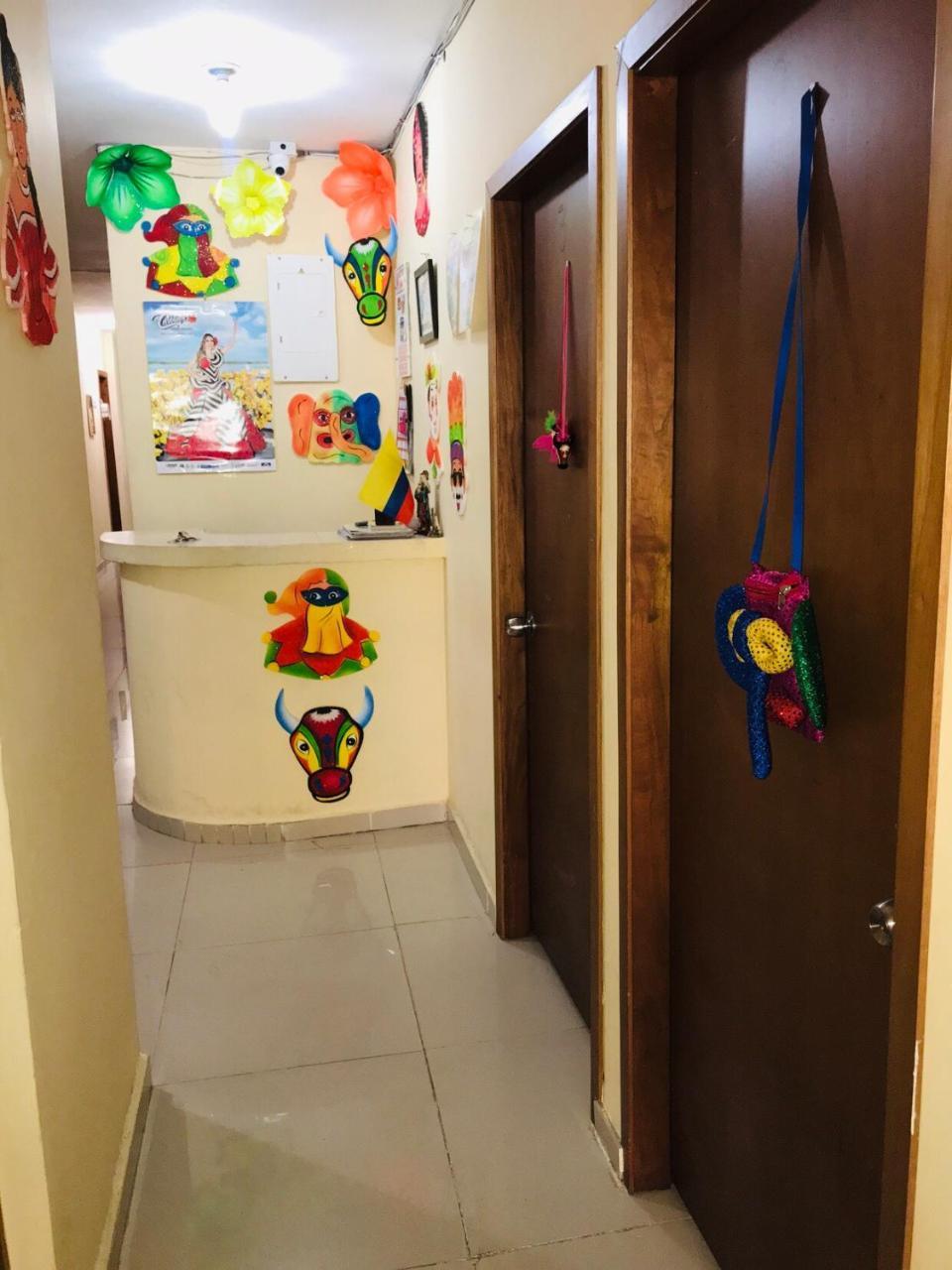 Casa Hostal Buenavista バランキージャ エクステリア 写真